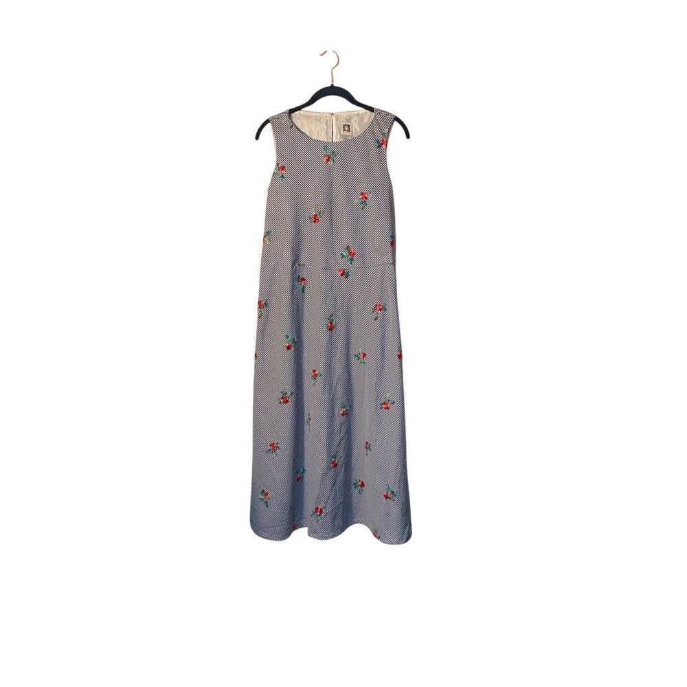 Anne, Klein gingham, floral embroidered fit and flare dress, size 4 